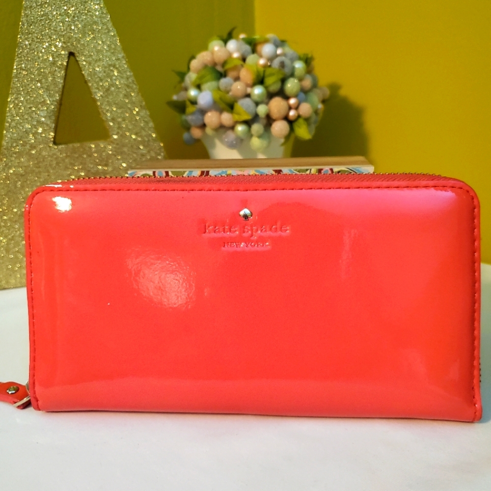 Kate Spade long patent zipper wallet